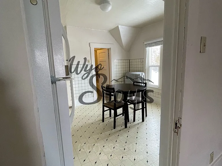625 Lewis St #A — Photo 3