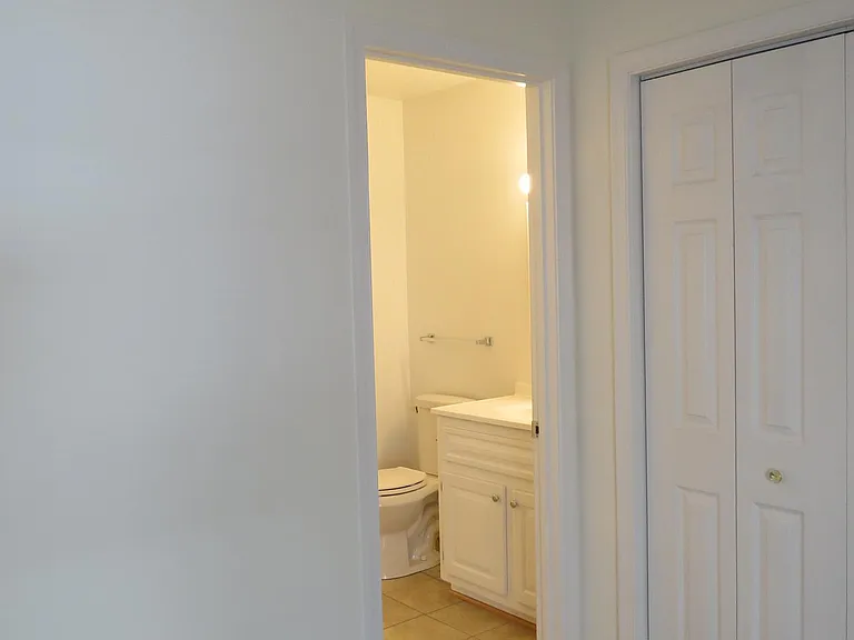 131 King Henry Way — Photo 10