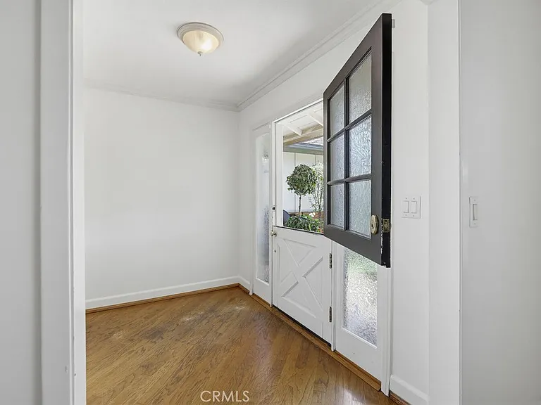 2705 E Jacaranda Ave — Photo 10