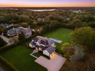 21 Cedar Ln, Remsenburg, NY 11960