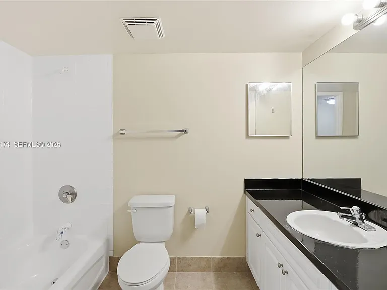 520 SE 5th Ave #2403 — Photo 39