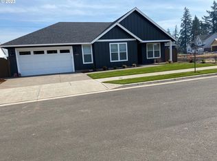 1947 S Fir Loop, Canby, OR 97013