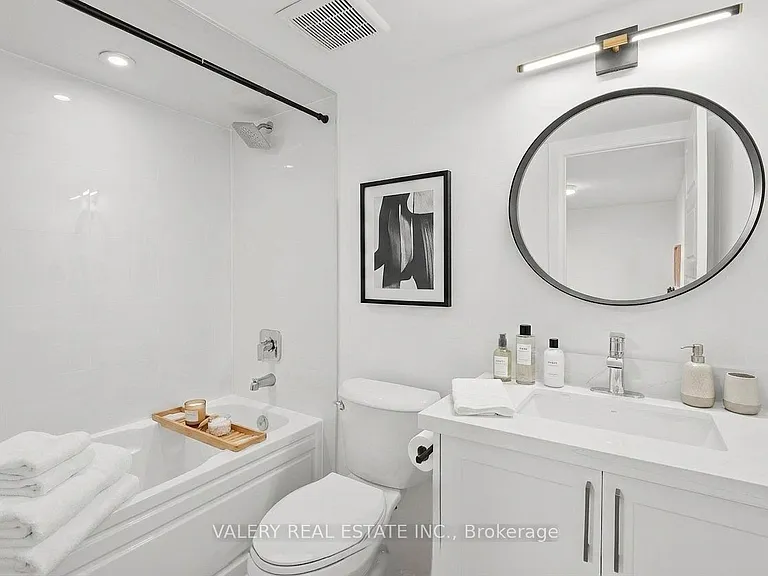 175 William Duncan Rd #5 — Photo 4