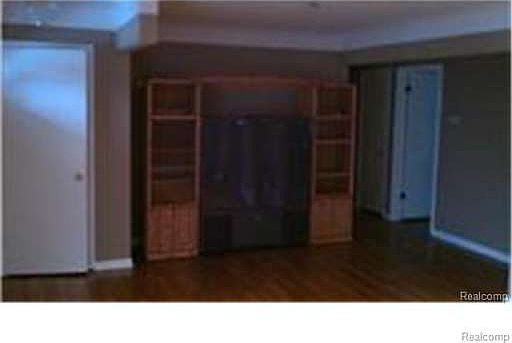 5th image of 6851 Cronin Dr