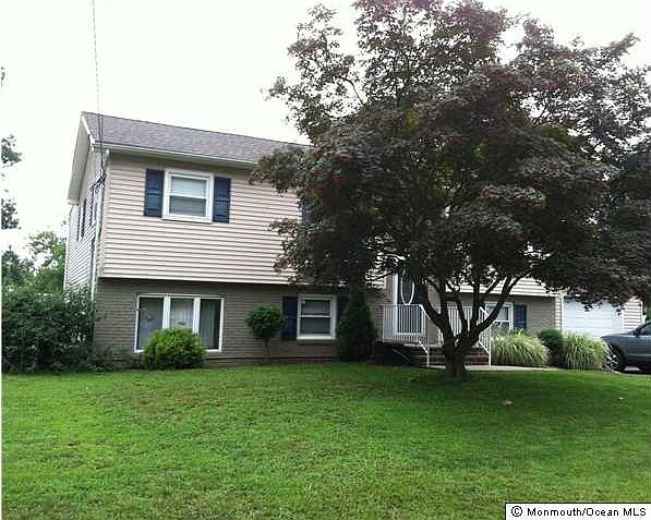1st image of 961 Westminster Dr