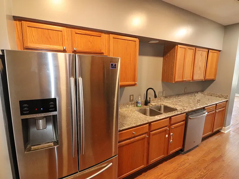 850 Lincoln Ave #2 — Photo 10