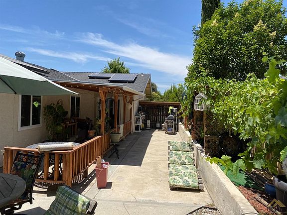 5th image of 2709 N Catalina Dr