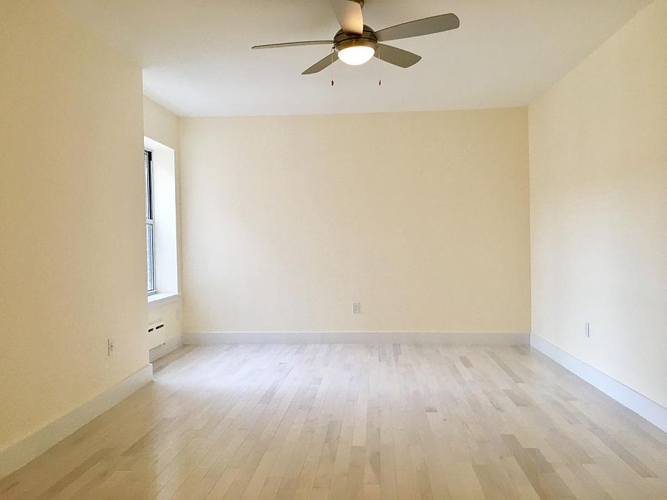 2nd image of 210 Brighton 15 St #66