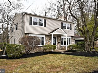 1658 Cavan Dr, Dresher, PA 19025