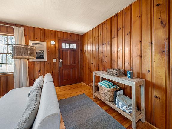 4th image of 18 Manning Road