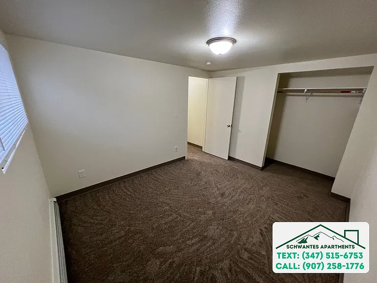 2403 Eureka St — Photo 9