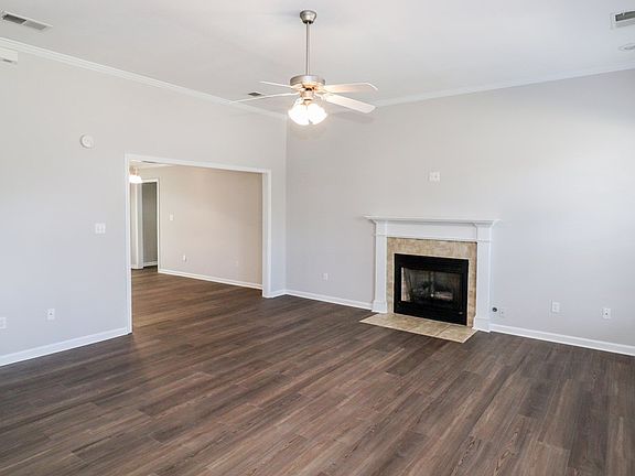 4th image of 483 Alexa Dr