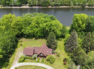 33 Syloro Ln, Damascus, PA 18415