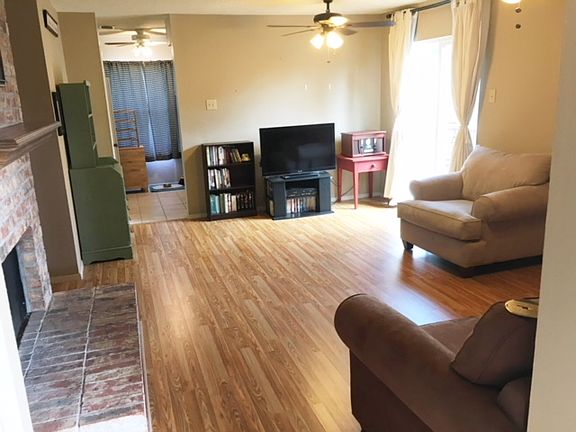 5th image of 1805 W Spring Creek Pkwy #1