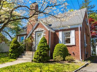 23 Sorenson Rd, West Haven, CT 06516