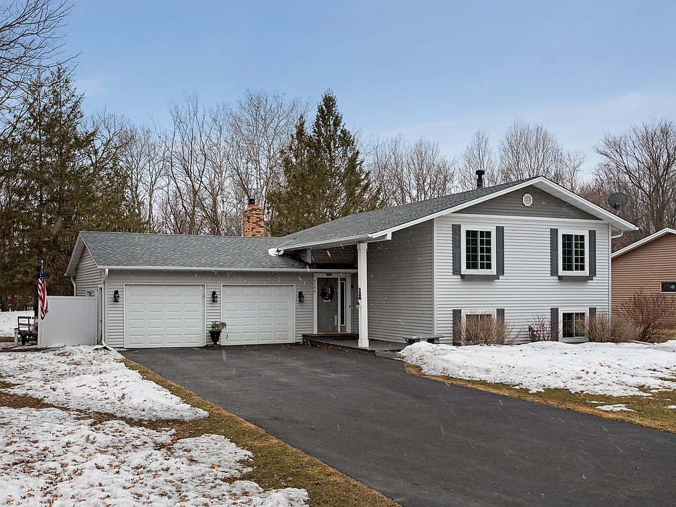1st image of 4144 Wildwood Dr NE