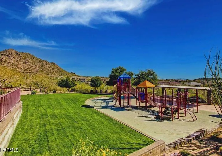 3010 W Languid Ln — Photo 38