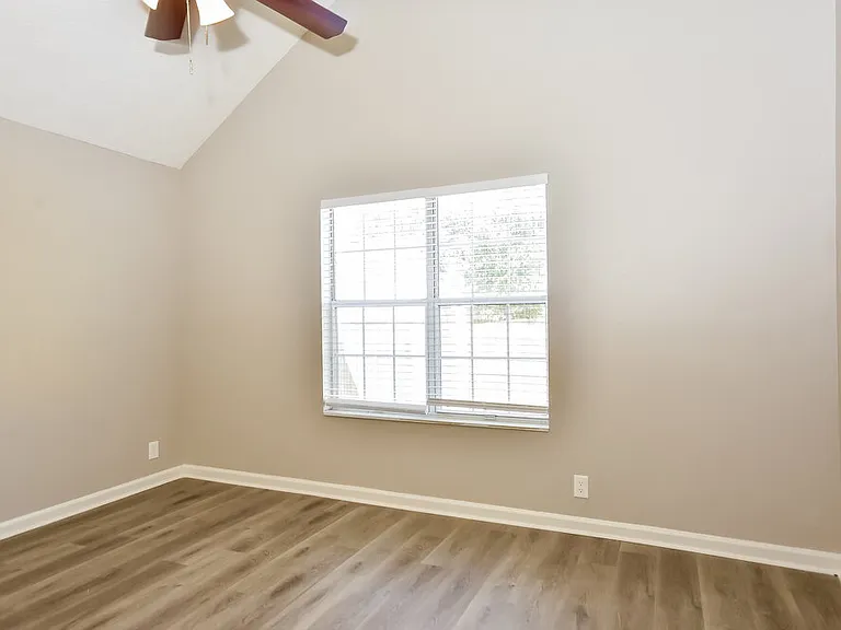 2000 Mansker Dr — Photo 10