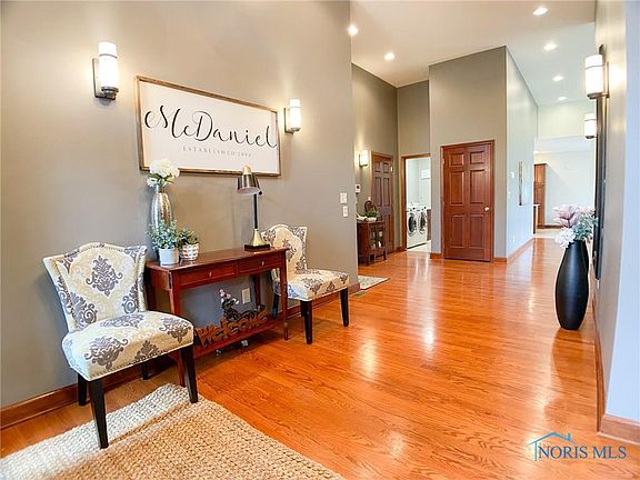 4th image of 15611 Brookfield Hts