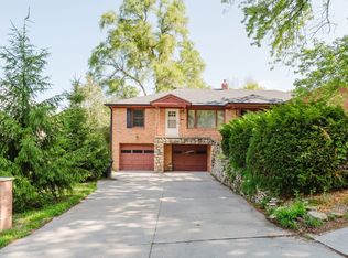 4926 Manderson St #2, Omaha, NE 68104