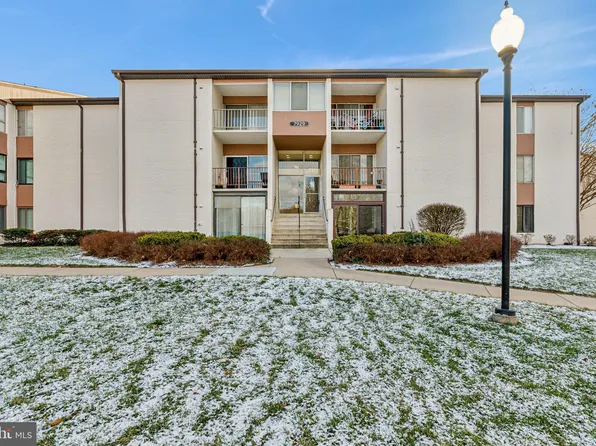 7929 Mandan Rd APT 303, Greenbelt, MD 20770