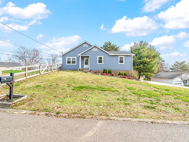 5712 Walden Woods Ct — Photo 6