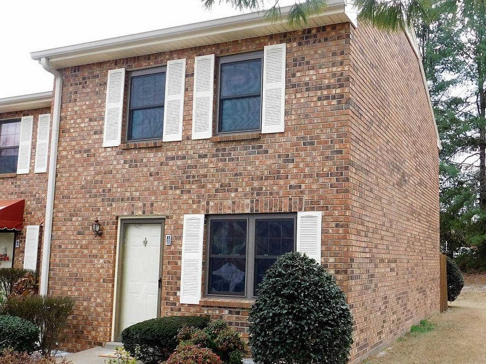 2nd image of 100 Thistle Ln