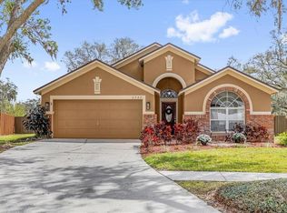 2727 Brookville Dr, Valrico, FL 33596
