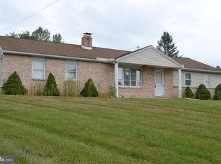 1154 Countryside Dr, Harrisburg, PA 17110