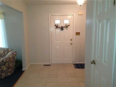 3rd image of 112 Clearbrook Dr