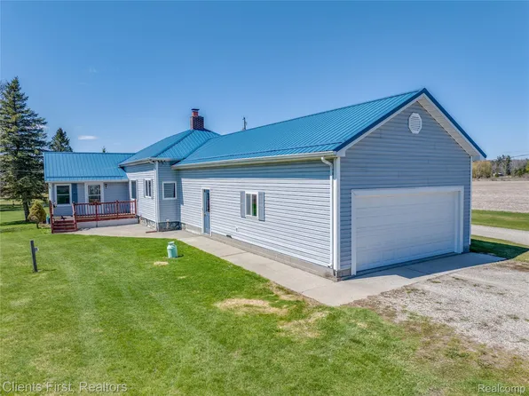 342 N Chambers Rd, Tawas City, MI 48763