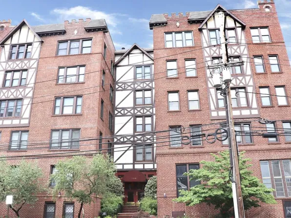 109 Grand Ave APT 1E, Englewood, NJ 07631