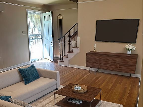 4th image of 3997 Strandhill Rd
