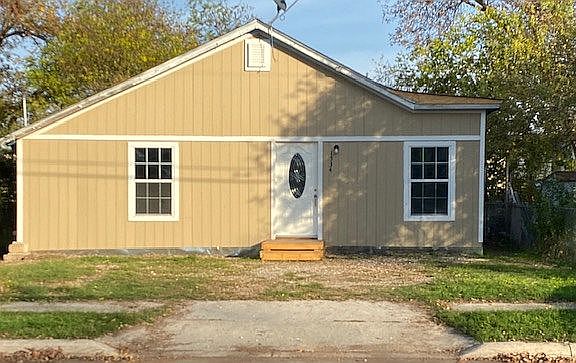 4th image of 1534 SW 18th St