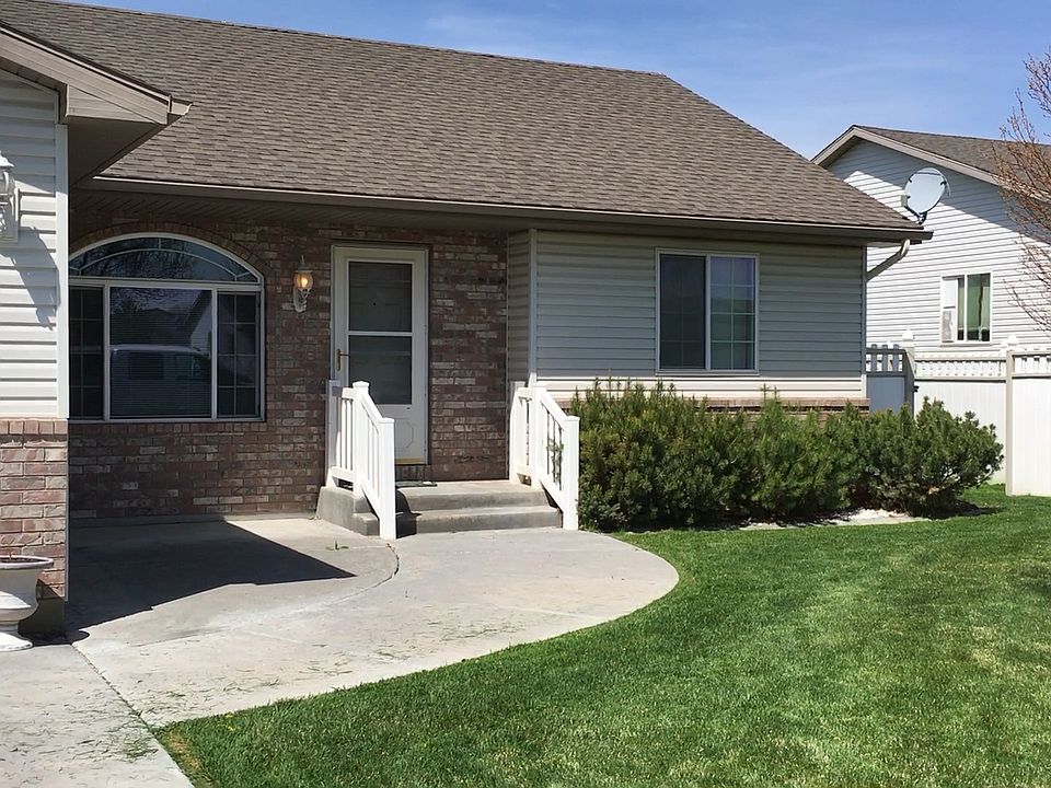 1st image of 1206 S Kingswood Cir