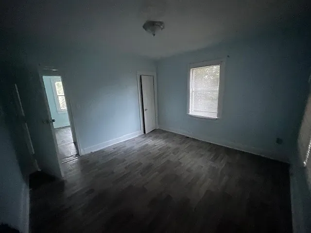 3033 Thomas St — Photo 21