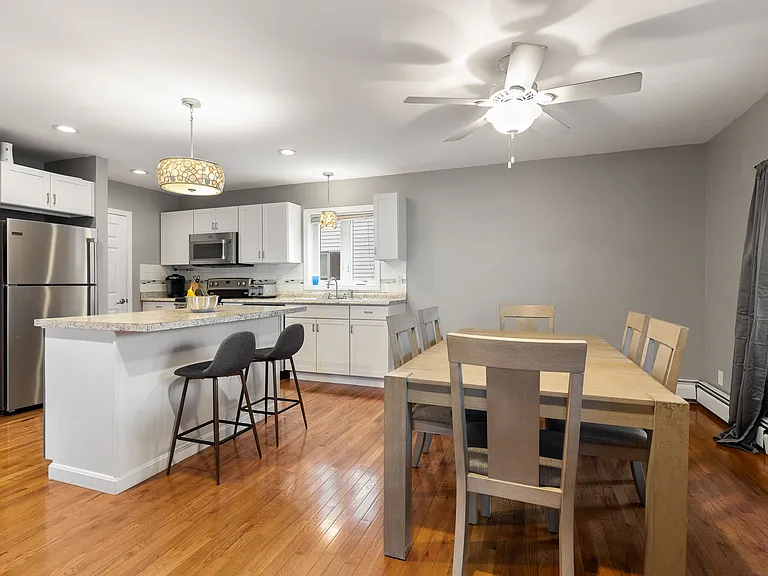 Kitchen, Stainless Steel Appliances, Breakfast Bar, Hardwood Floors, Dining Area