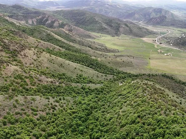 107 Partridge Dr, Lava Hot Springs, ID 83246