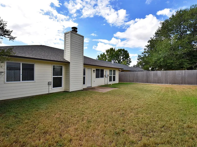 17906 Glenpatti Dr — Photo 22