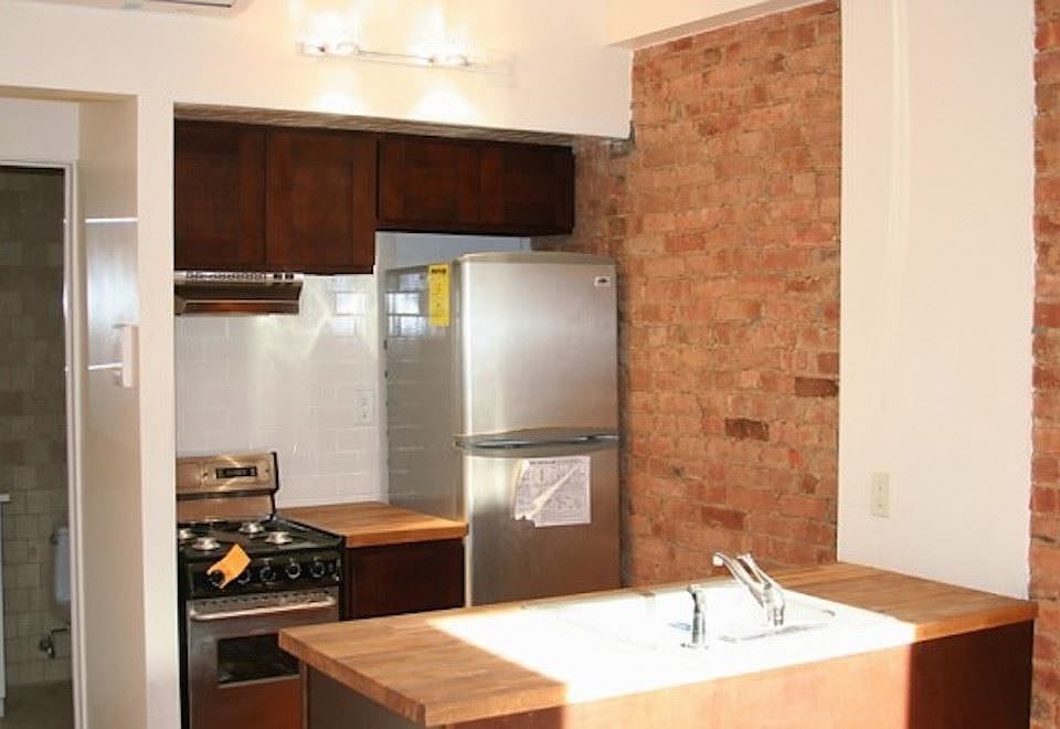 1st image of 222 E 50th St APT 3A