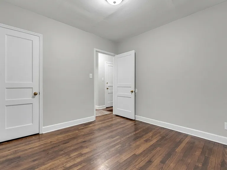 1017 Gordon St — Photo 4