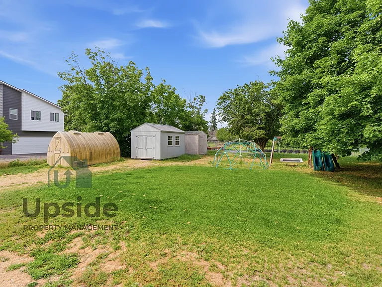8719 E Valleyway Ave — Photo 34
