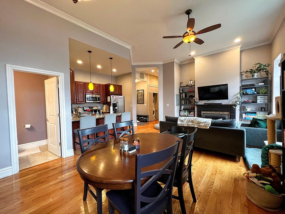 1st image of 1470 W Carmen Ave #330-J
