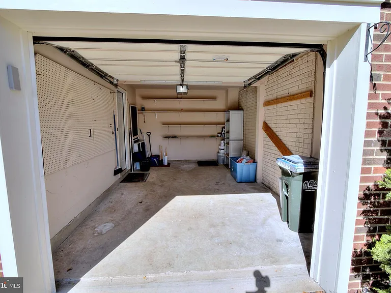 10150 Elgin Way — Photo 7