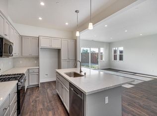 1024 Del Roble Ln, Windsor, CA 95492