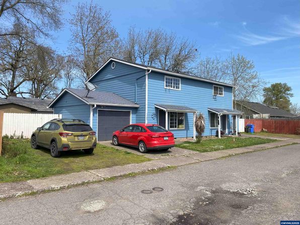 salem-oregon-449389958 picture