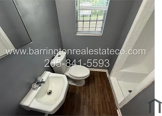 410 W Lake Dr — Photo 2
