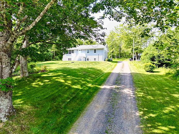 2nd image of 578 Greenfield Rd