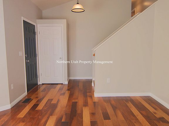 3 Front Room View 2_10222019