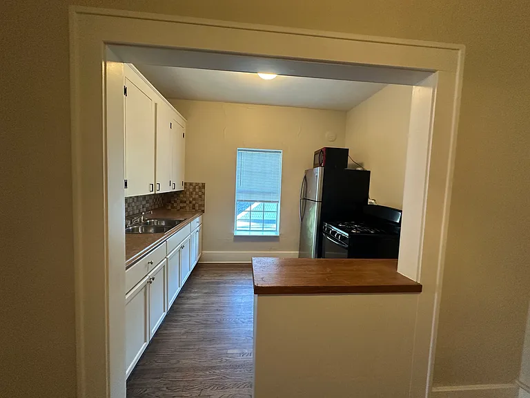 1307 S Elwood Ave #8 — Photo 16
